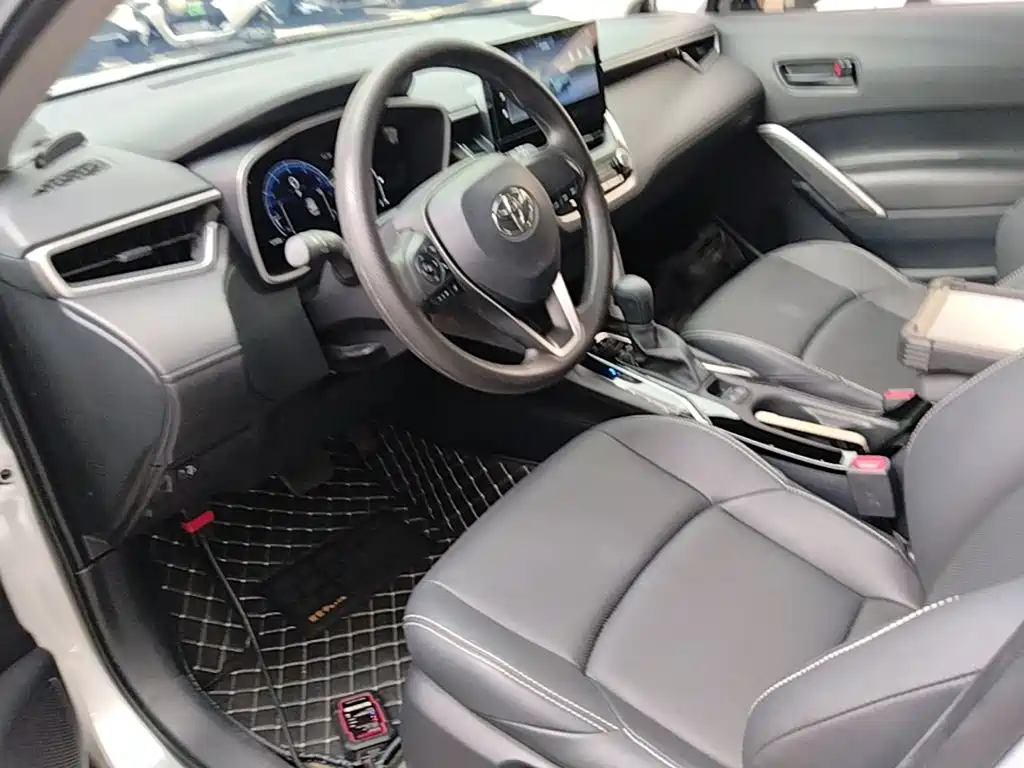 Toyota Frontlander — миниатюра 15