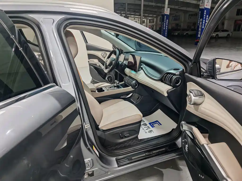 BYD Yuan Plus — миниатюра 8