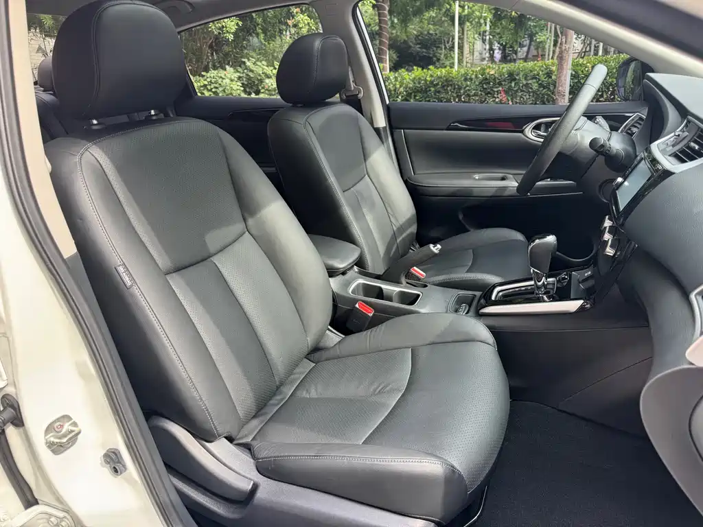 Nissan Sylphy 2018 1.6XV CVT Premium