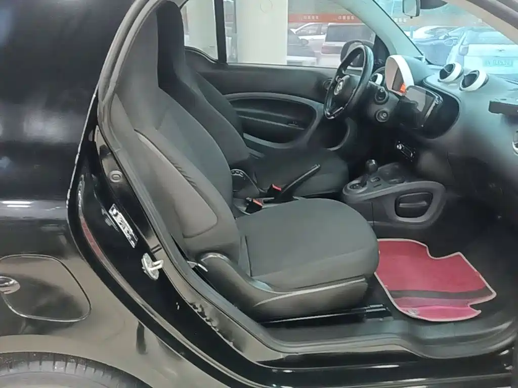 smart Smart Fortwo — миниатюра 25