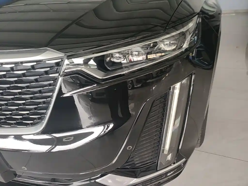 Cadillac XT6 — миниатюра 24