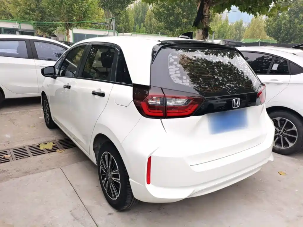 Honda Fit — миниатюра 5