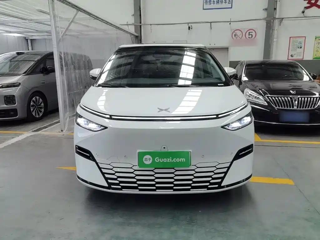 XPeng X9 — миниатюра 3