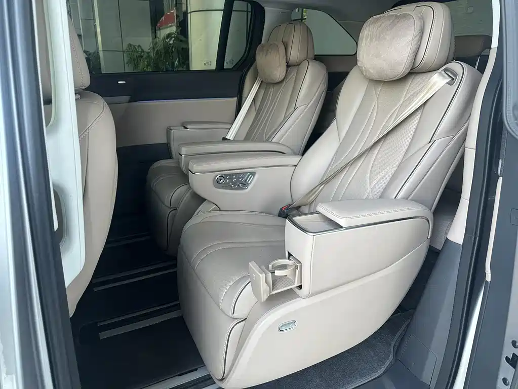 Xpeng X9 2025 740 Max