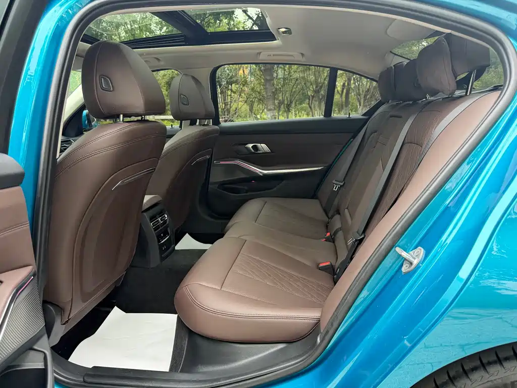 BMW 3 Series — миниатюра 16