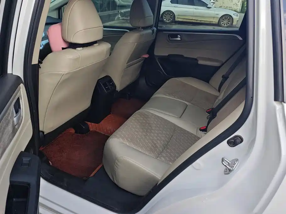 Honda Jade — миниатюра 11