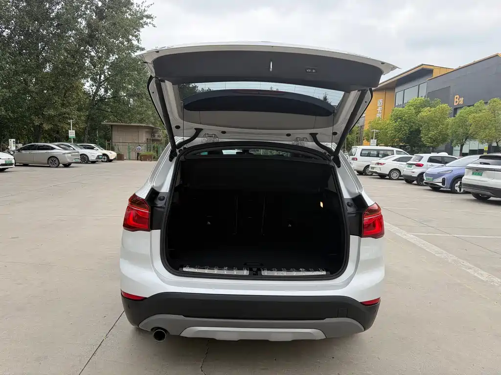 BMW X1 — миниатюра 14