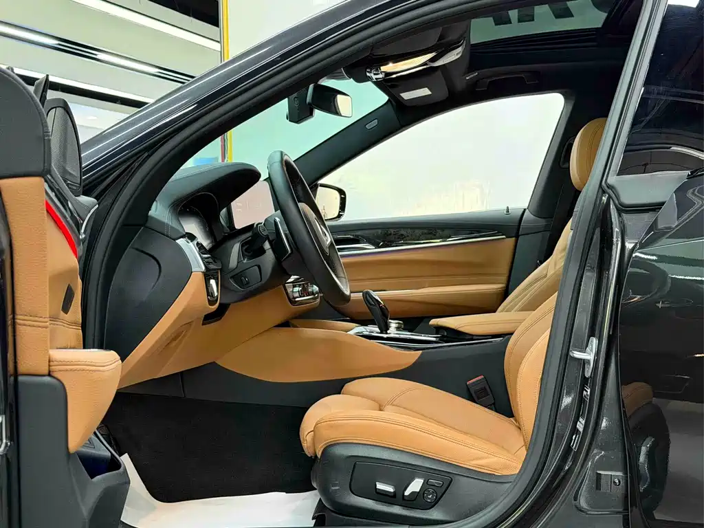 BMW 6 Series GT — миниатюра 9
