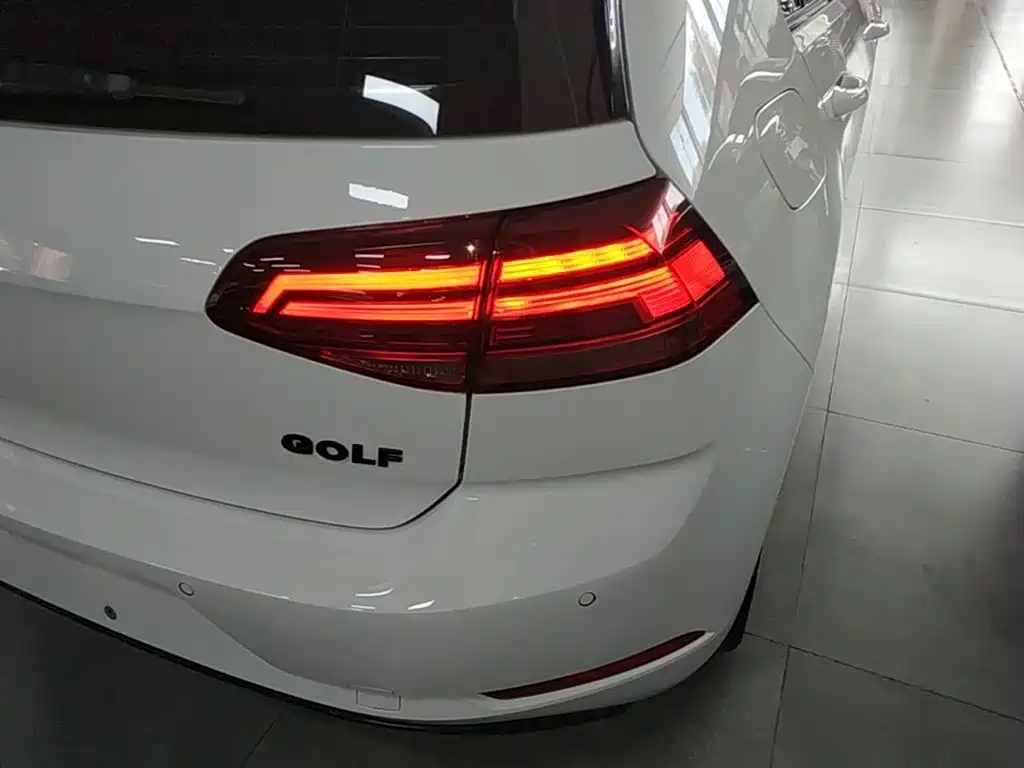 Volkswagen Golf — миниатюра 8