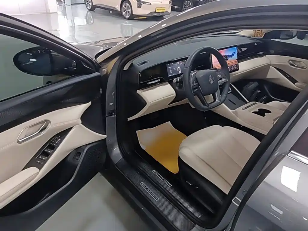 BYD Qin L — миниатюра 16