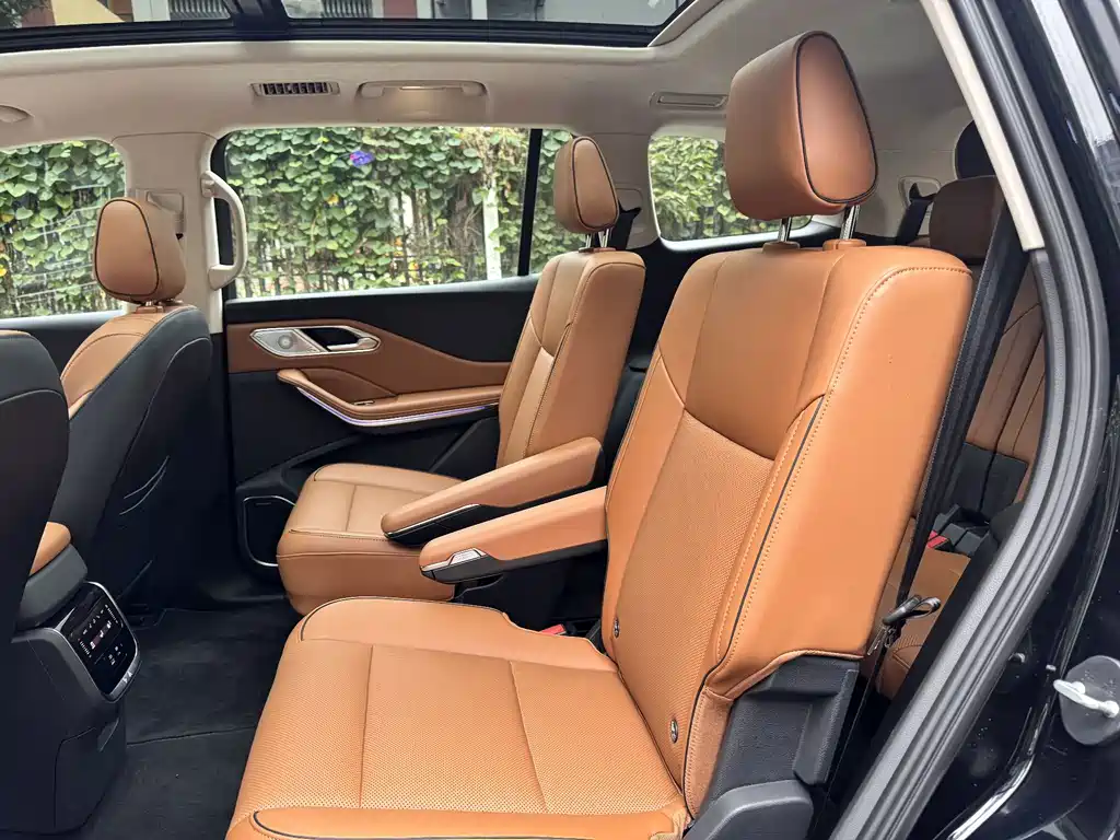 Hongqi Hongqi HS7 PHEV — миниатюра 14