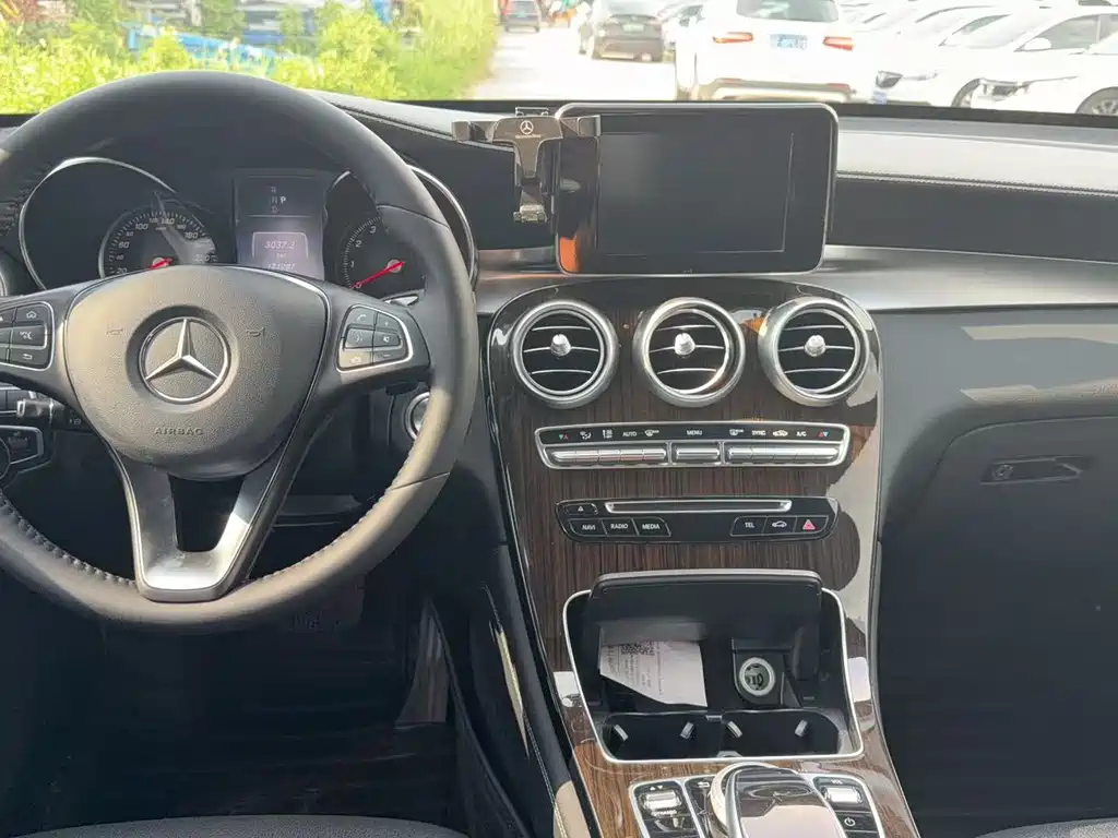 Mercedes-Benz GLC — миниатюра 4