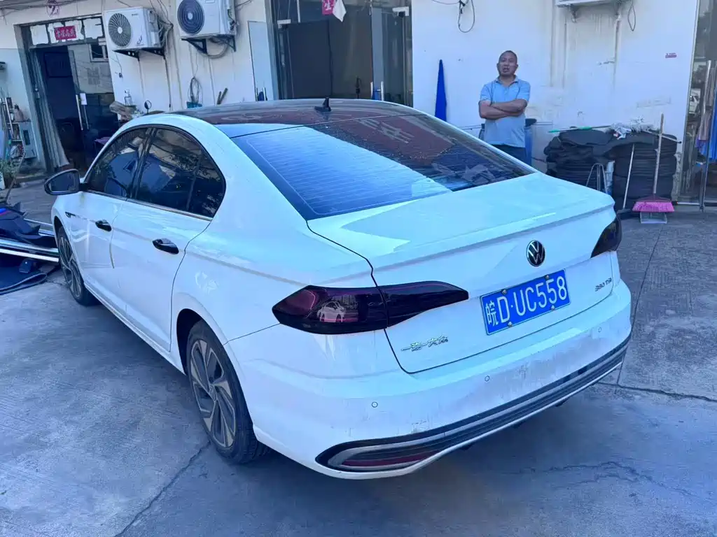 Volkswagen Bora 2023 280TSI DSG