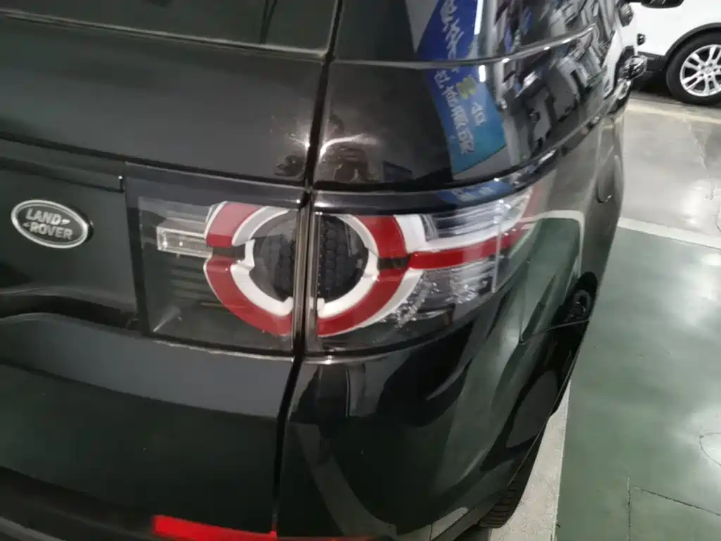 Land Rover Discovery Sport — миниатюра 8
