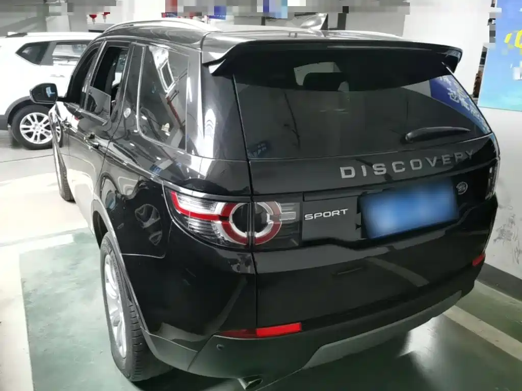Land Rover Discovery Sport — миниатюра 5