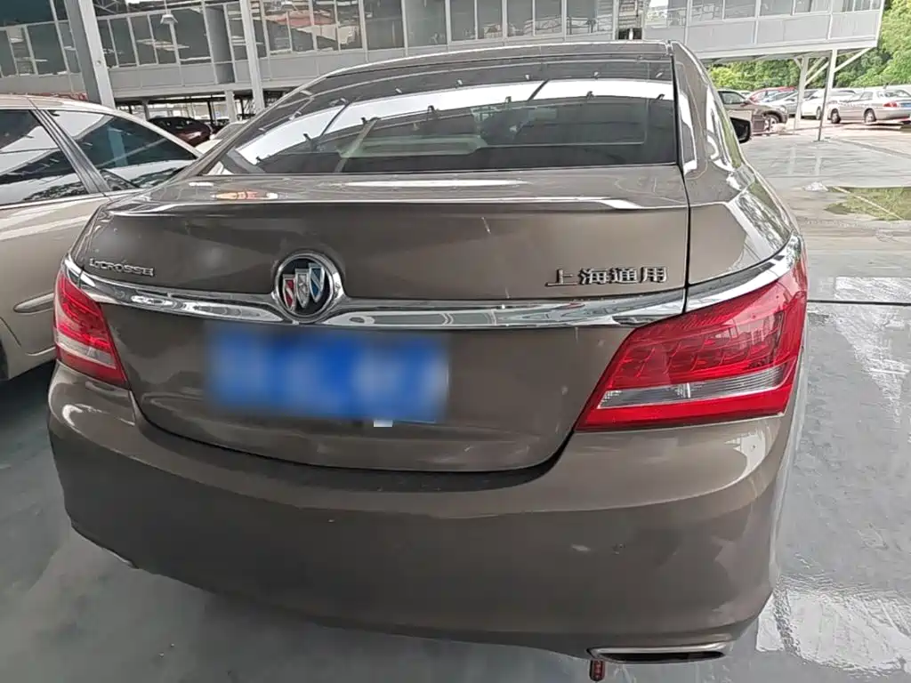 Buick LaCrosse — миниатюра 6
