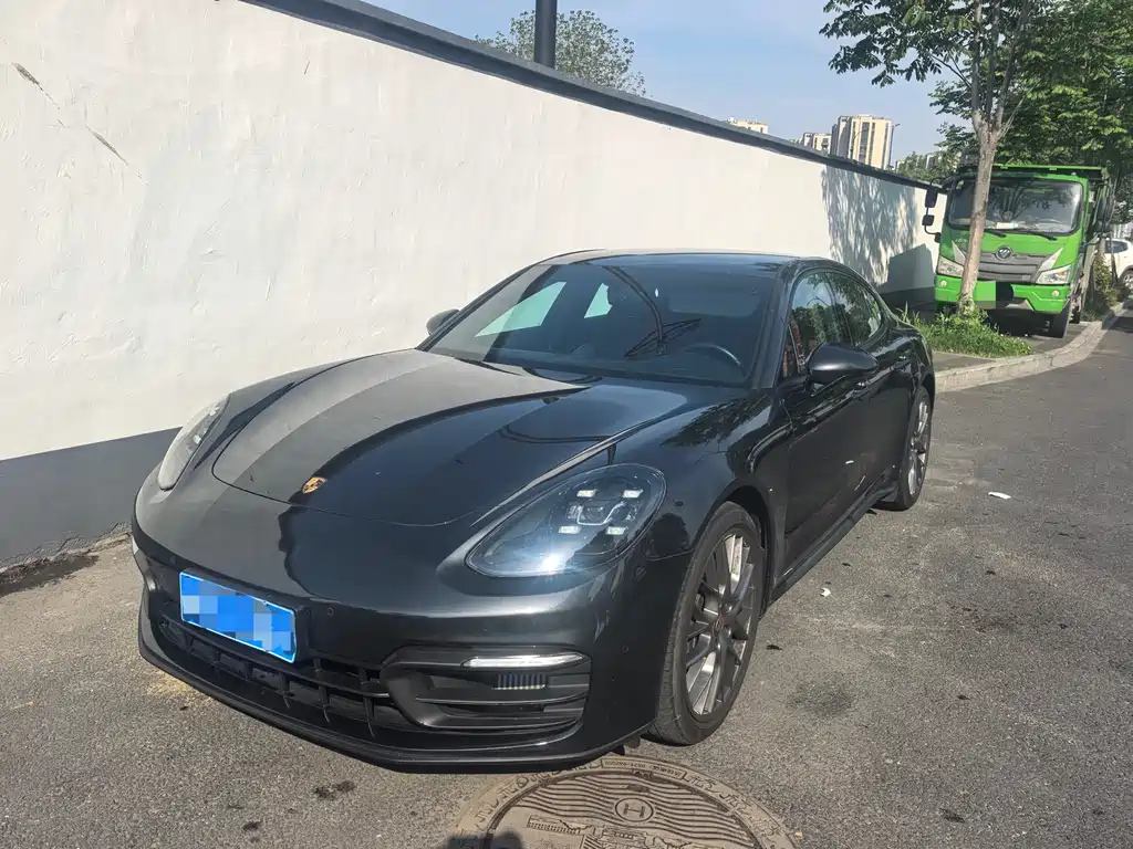 Porsche Panamera 2024