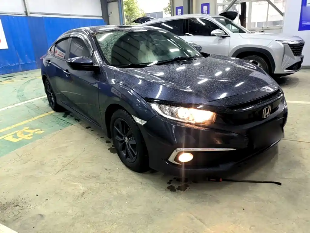 Honda Civic — миниатюра 4
