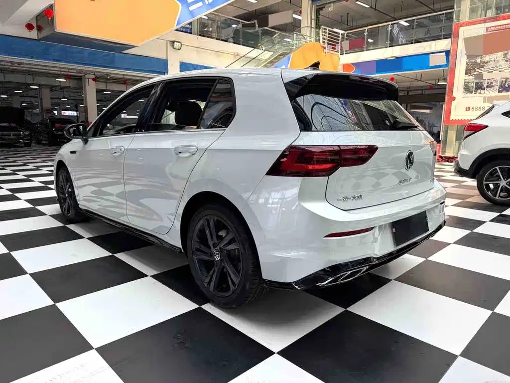 Volkswagen Golf — миниатюра 18