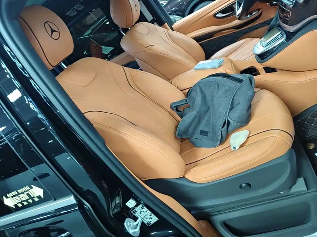 Mercedes-Benz V-Class — миниатюра 25