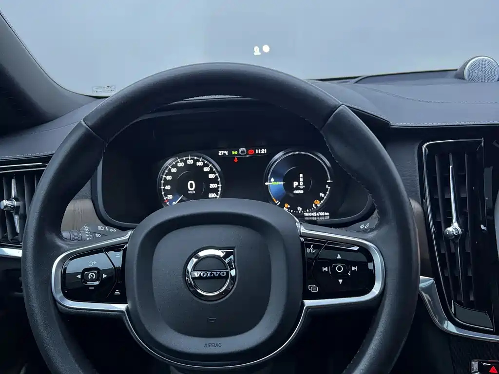 Volvo S90 2021 T8 E Luxury