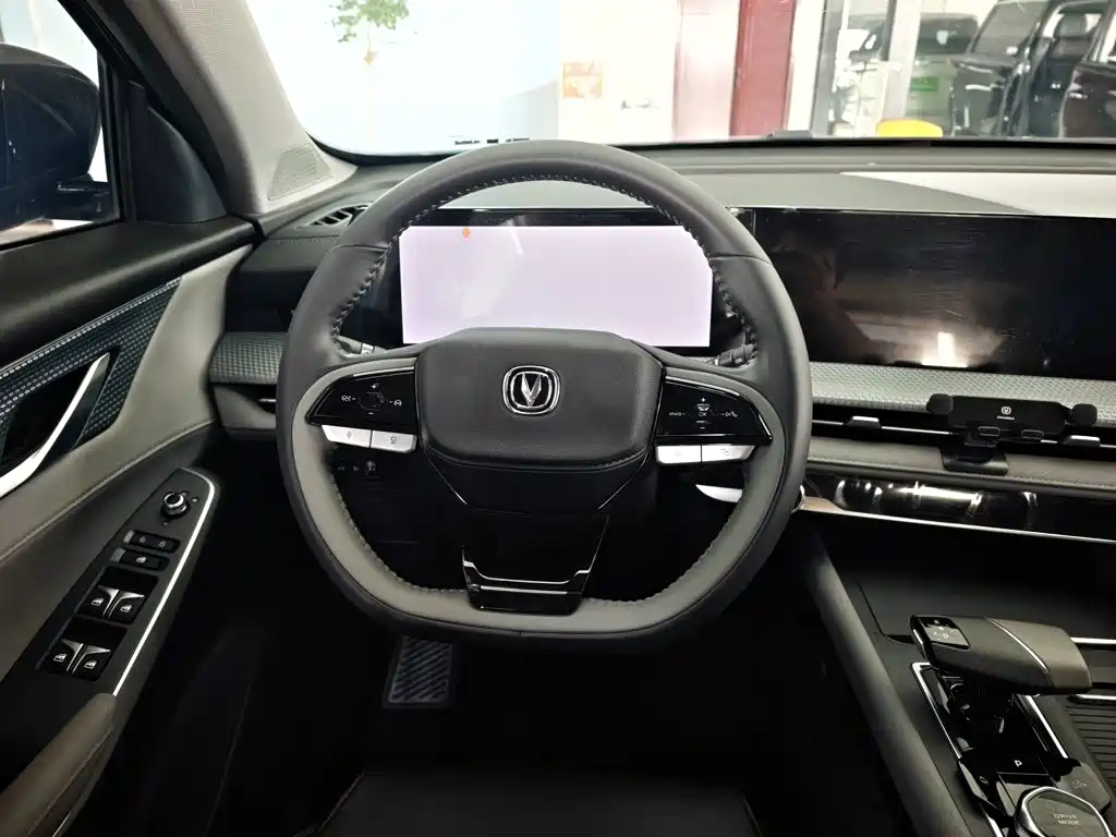 Changan Changan CS75PLUS — миниатюра 11