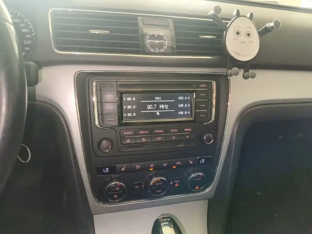 Volkswagen Passat — миниатюра 12