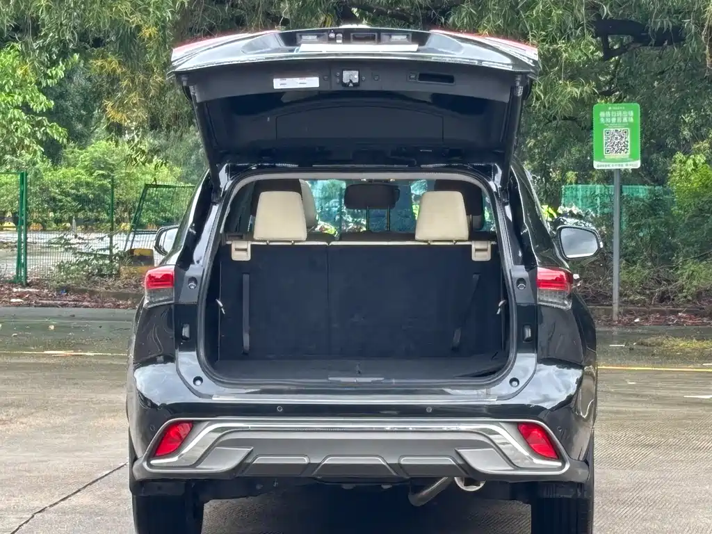 Toyota Highlander — миниатюра 24