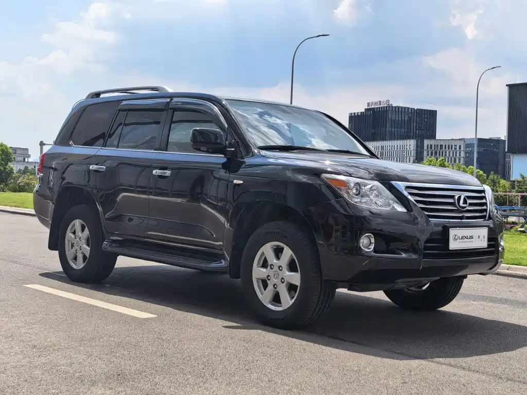 Lexus LX — миниатюра 3