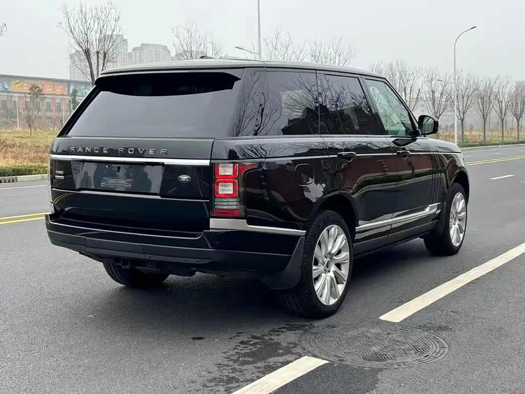 Land Rover Range Rover — миниатюра 4