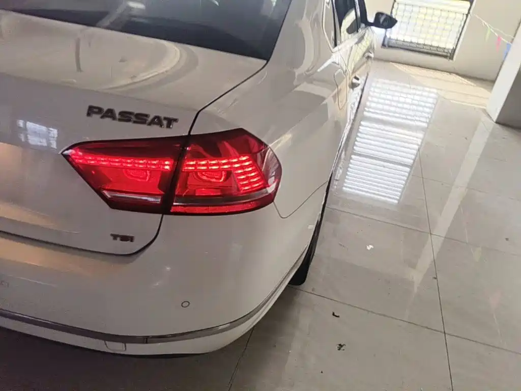 Volkswagen Passat — миниатюра 7