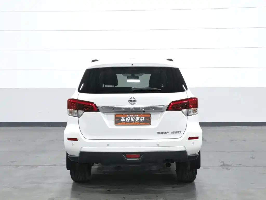 Nissan Terra — миниатюра 4