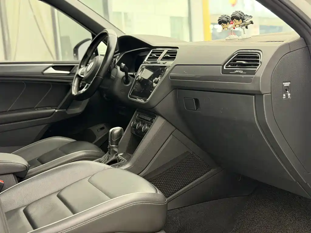 Volkswagen Tiguan 2017 380TSI R-Line