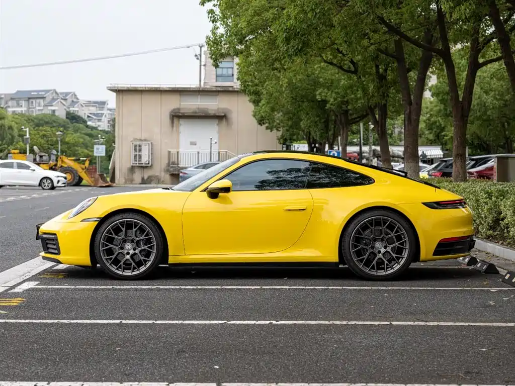 Porsche 911 2020 Carrera 3.0T
