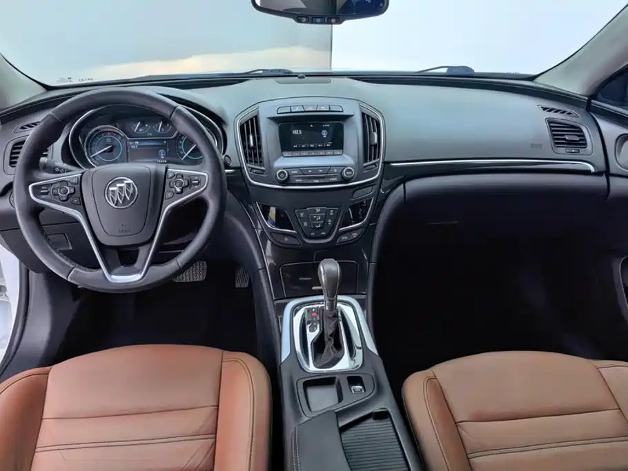 Buick Regal — миниатюра 12