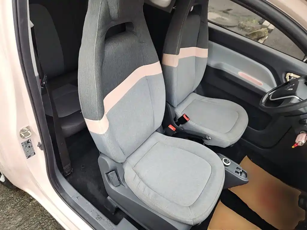 Wuling MINIEV — миниатюра 25