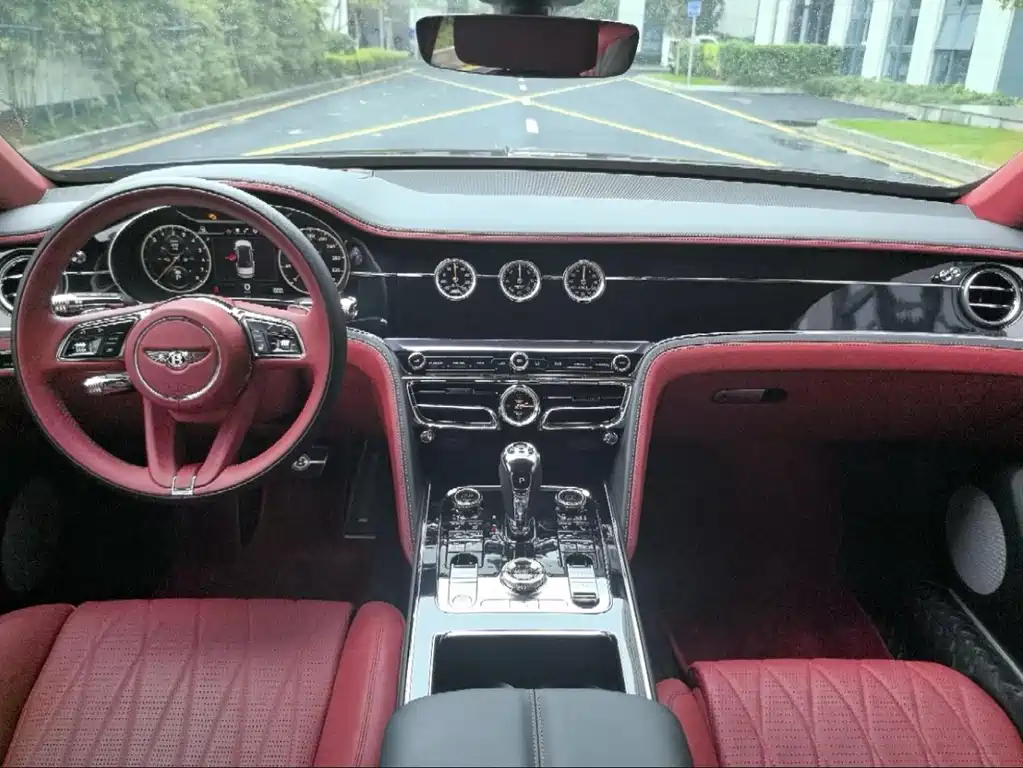 BENTLEY FLYING SPUR PLUG IN HYBRID