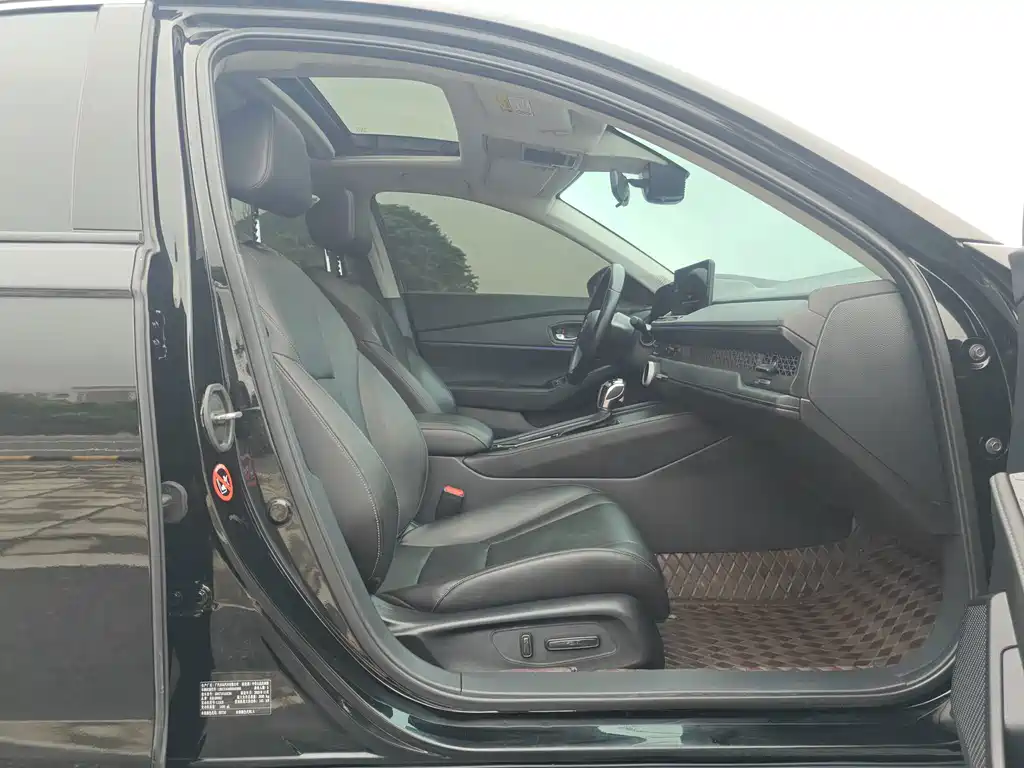 Honda Accord — миниатюра 7