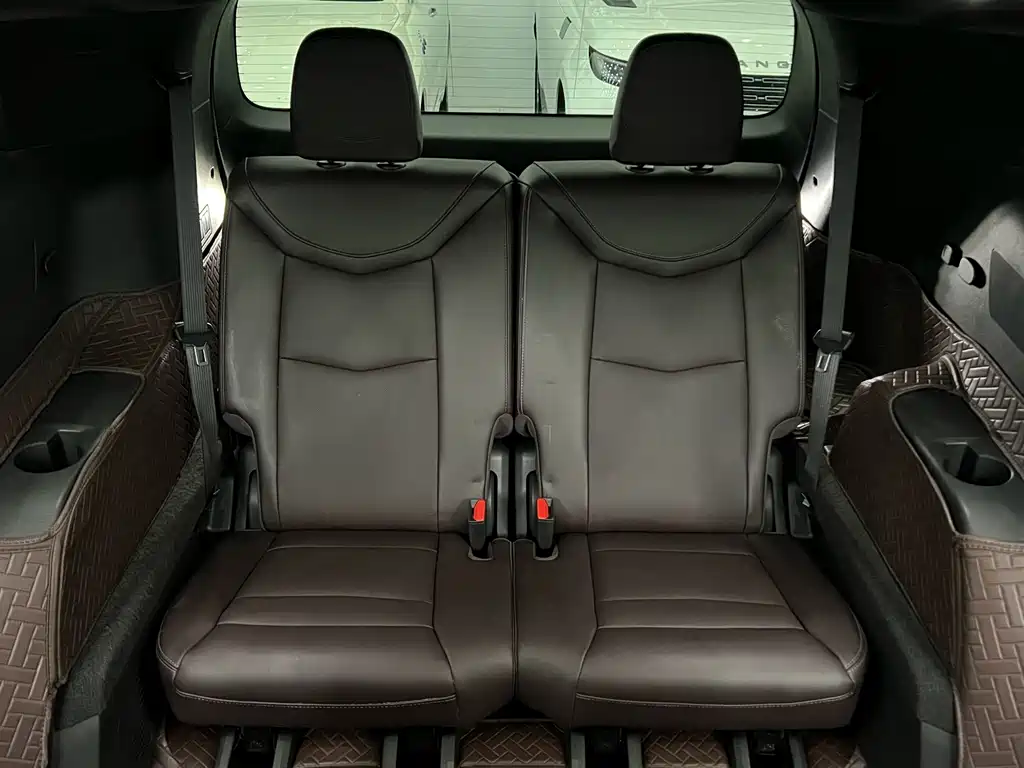 Cadillac XT6 — миниатюра 8