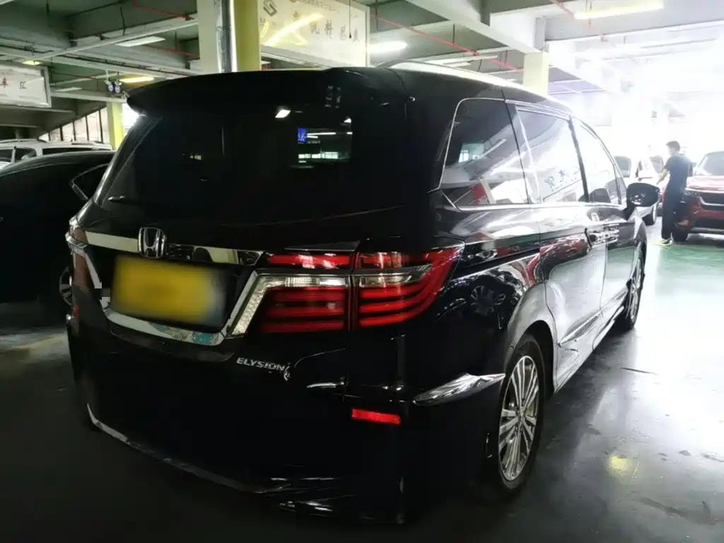 Honda Elysion — миниатюра 7