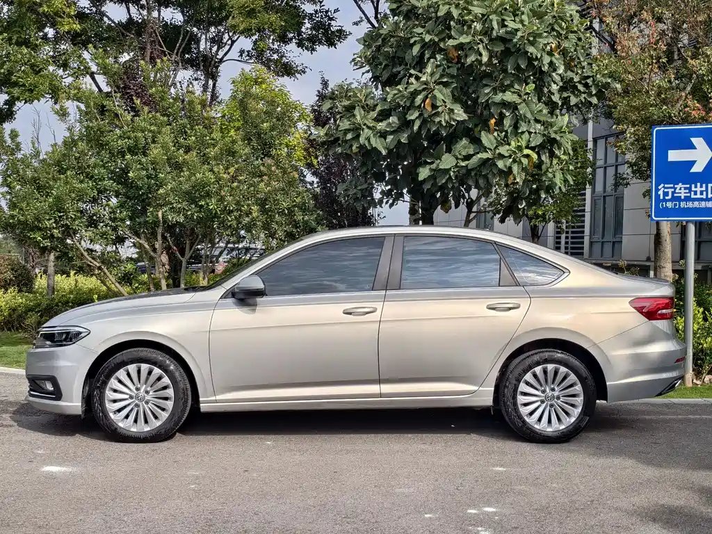 Volkswagen Lavida — миниатюра 18