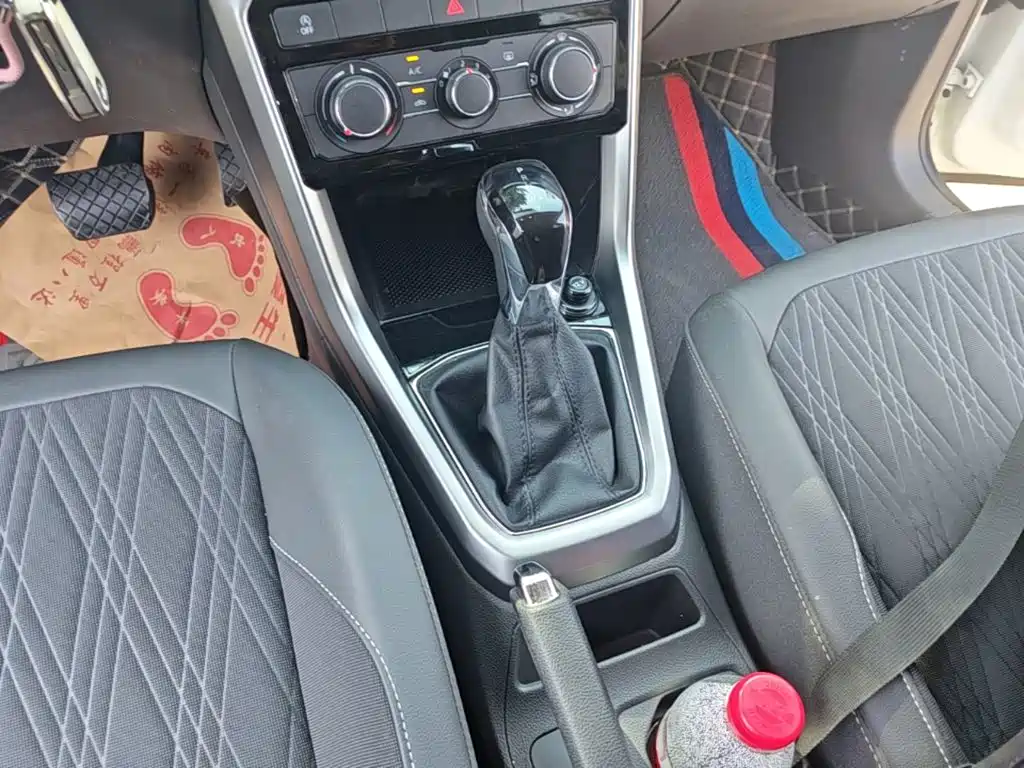 Volkswagen T-Cross — миниатюра 14