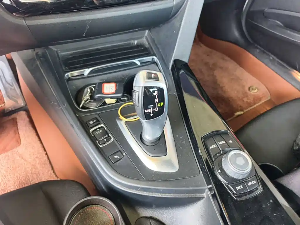 BMW 3 Series — миниатюра 14