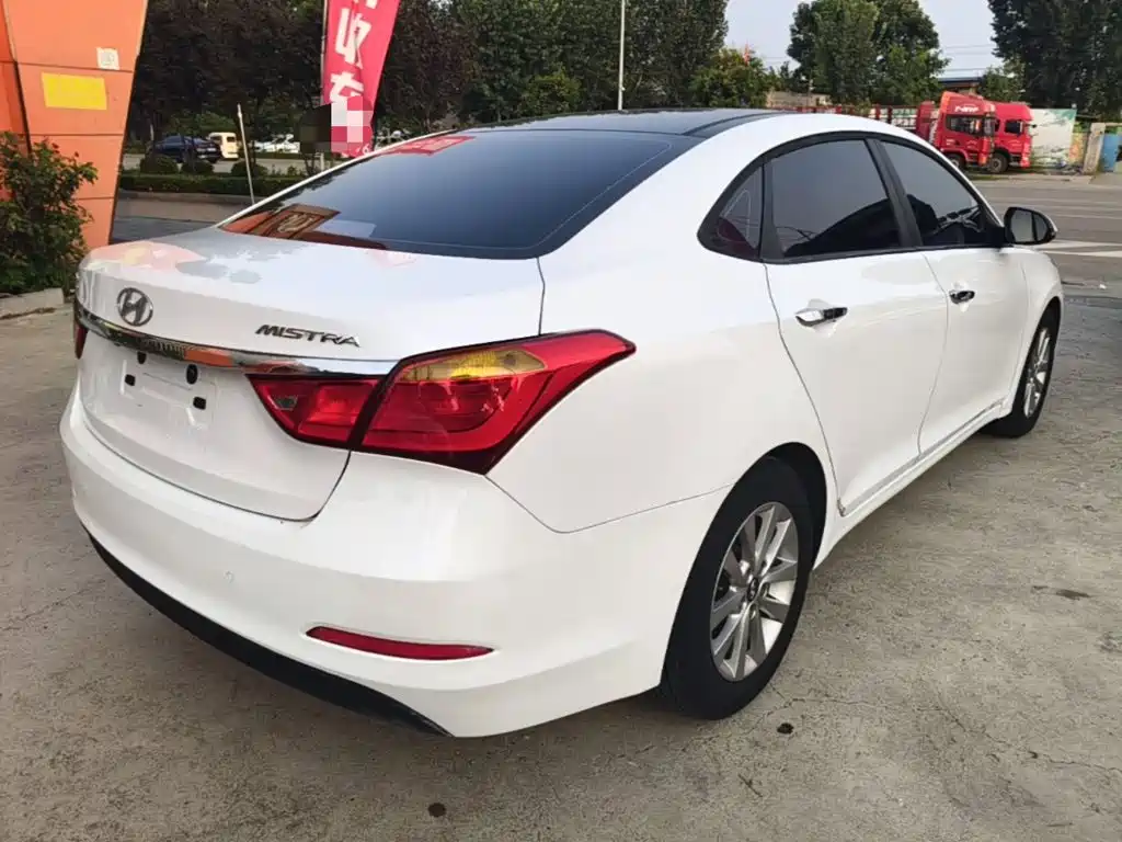 Hyundai Mistra — миниатюра 7