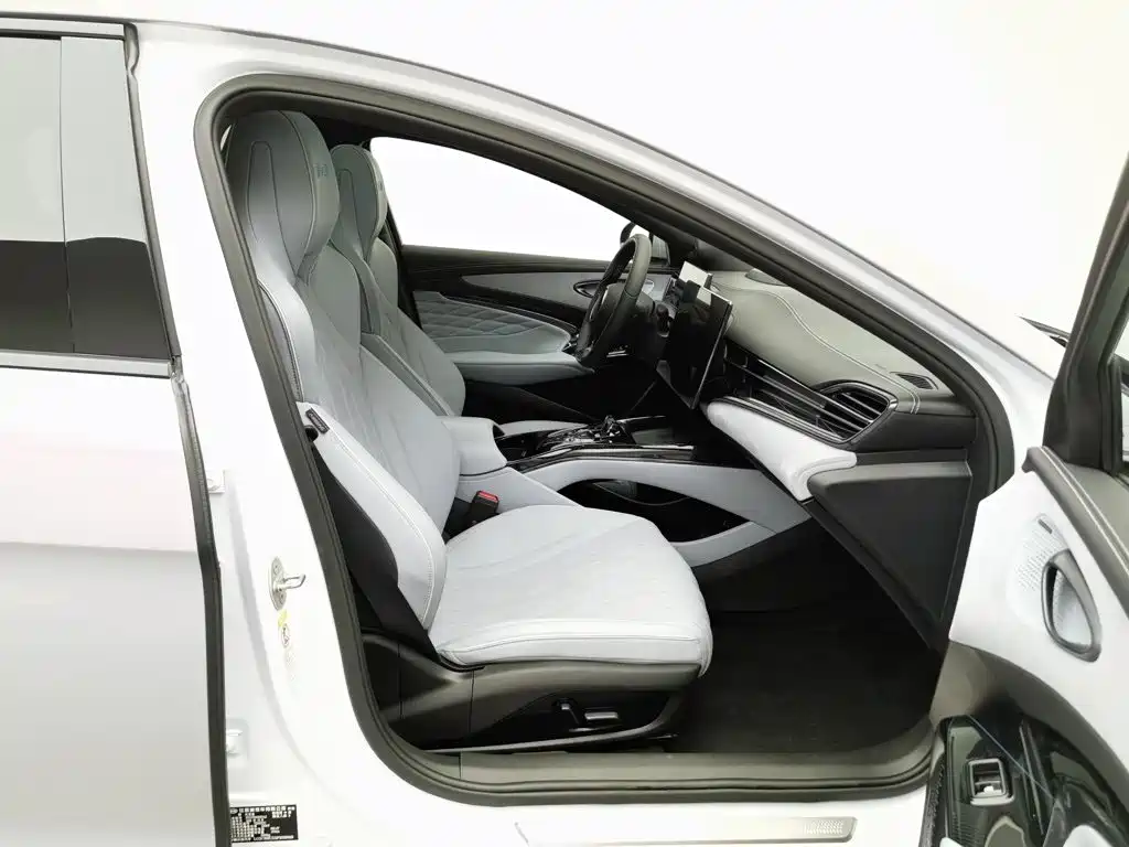 BYD Seal — миниатюра 23