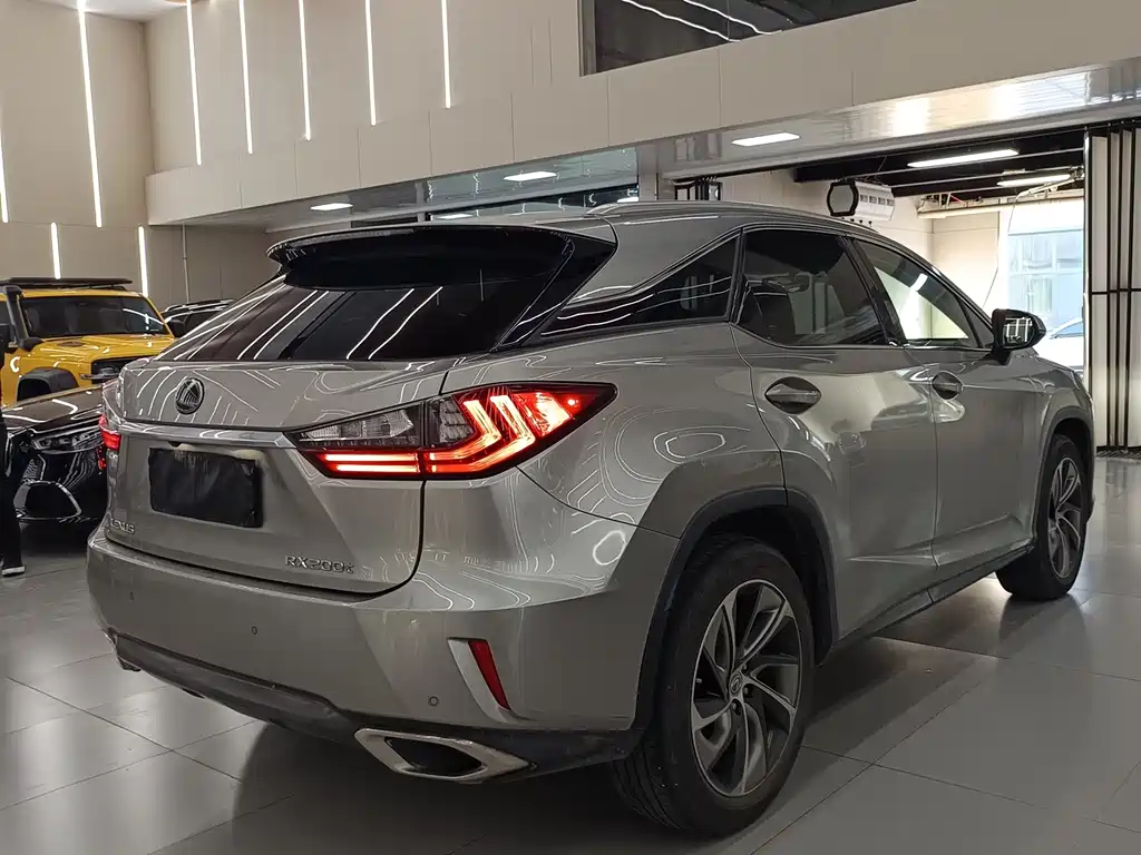 Lexus RX — миниатюра 3