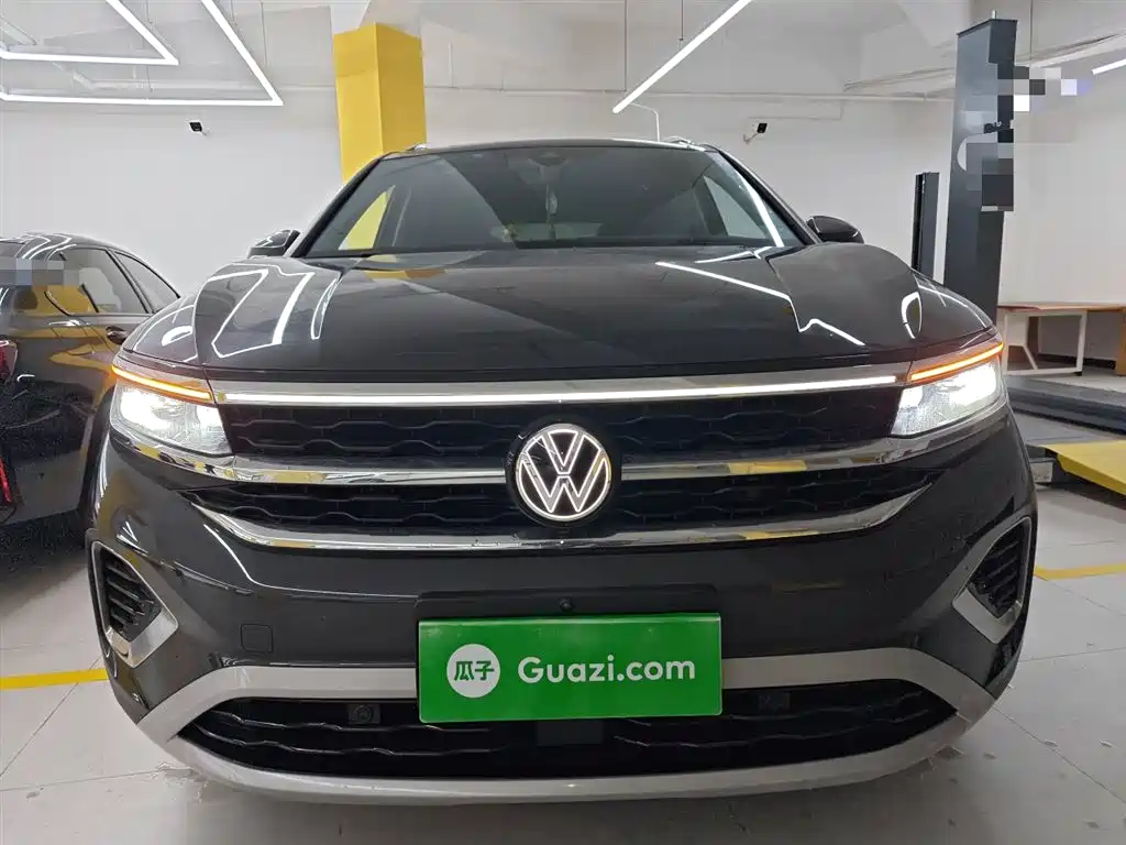 Volkswagen Viloran 2023 380TSI Luxury Pro 6 мест