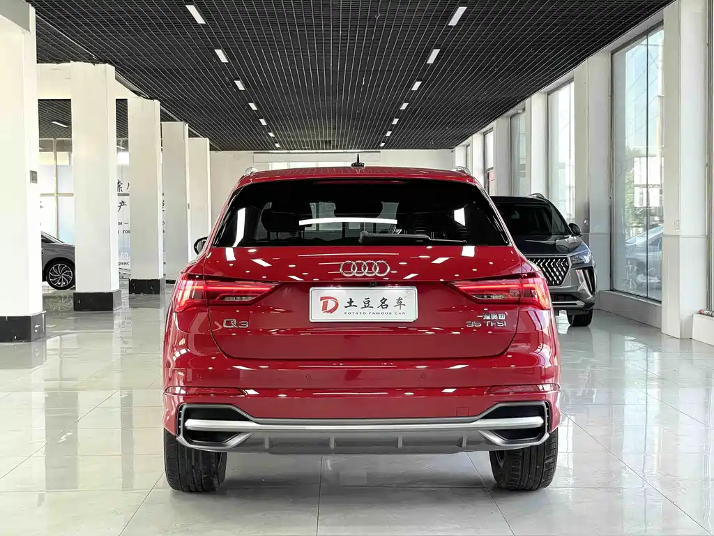 Audi Q3 2022 35 TFSI