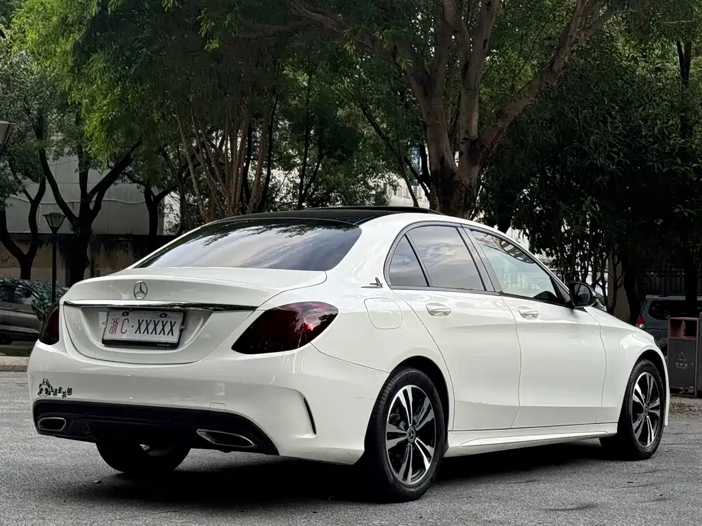 Mercedes-Benz C-Class — миниатюра 5