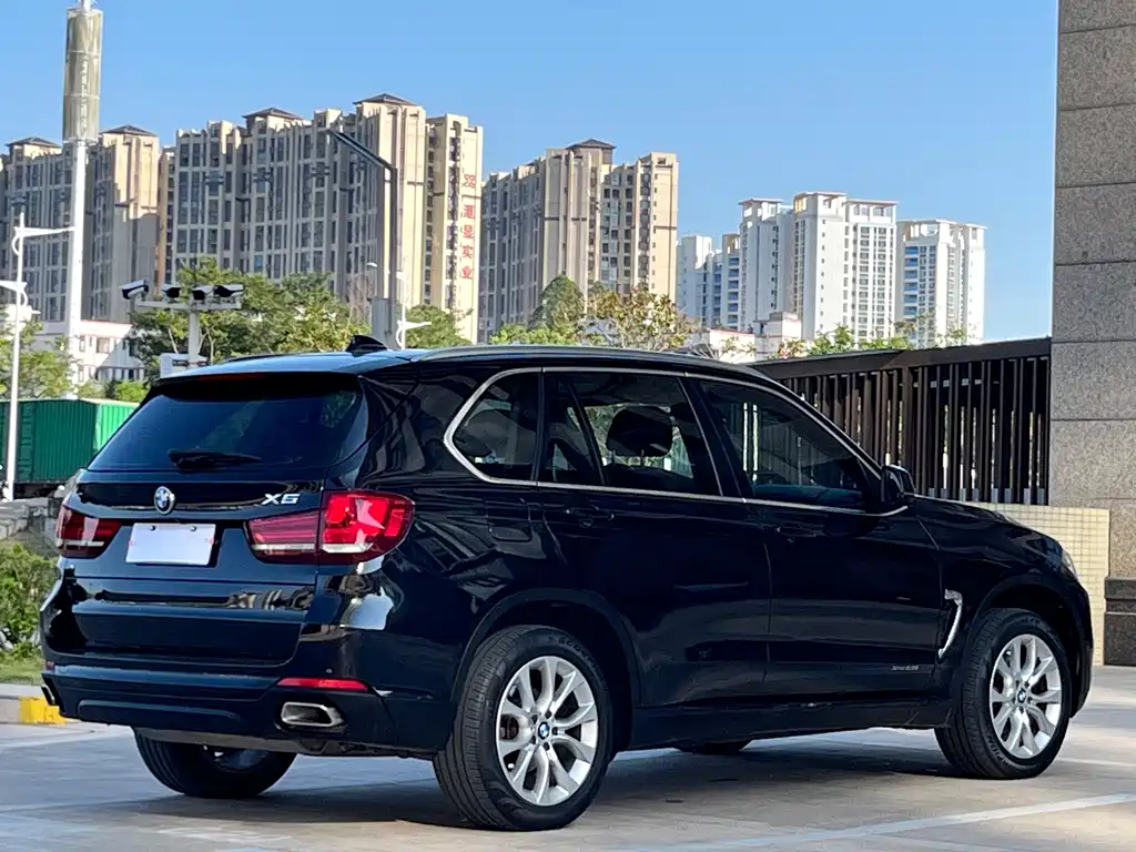 BMW X5 (Import) — миниатюра 7